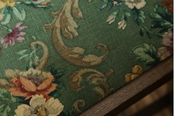 中古　横浜クラシック家具　ノックオンウッド(knockonwood)　Hand Made　オーク材　どこか懐かしい雰囲気漂うチェア2脚セット(ダイニングチェア、アームレスチェア、椅子、イス)(R-069819)