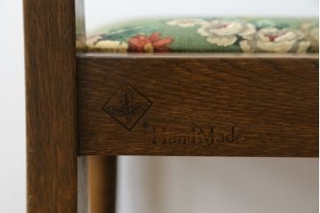 中古　横浜クラシック家具　ノックオンウッド(knockonwood)　Hand Made　オーク材　どこか懐かしい雰囲気漂うチェア2脚セット(ダイニングチェア、アームレスチェア、椅子、イス)(R-069819)