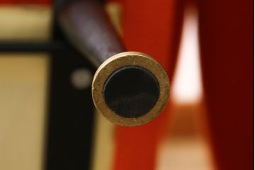 イタリアビンテージ　Lloyd's Antiques(ロイズ・アンティークス)取り扱い　鮮やかなオレンジ色が部屋を明るく彩るモダンデザインが魅了の1人掛けソファ2脚セット(アームチェア、サロンチェア、椅子、イス、ヴィンテージ、バラ売り可能)(定価2脚で約80万円)(R-069821)