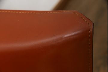 中古　Cassina(カッシーナ)　413　CAB(キャブ)　MARIO BELLINI(マリオベリーニ)　シンプルモダンな空間づくりに活躍するアームチェア(ダイニングチェア、椅子、イス)(定価約38万5千円)(R-069822)