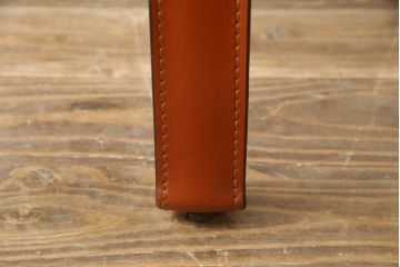 中古　Cassina(カッシーナ)　413　CAB(キャブ)　MARIO BELLINI(マリオベリーニ)　シンプルモダンな空間づくりに活躍するアームチェア(ダイニングチェア、椅子、イス)(定価約38万5千円)(R-069822)