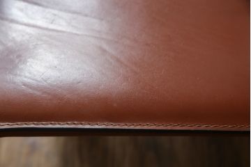 中古　Cassina(カッシーナ)　412　CAB(キャブ)　MARIO BELLINI(マリオベリーニ)　シンプルモダンな空間づくりに活躍するアームレスチェア2脚セット(ダイニングチェア、椅子、イス)(定価2脚で約47万5千円)(R-069823)