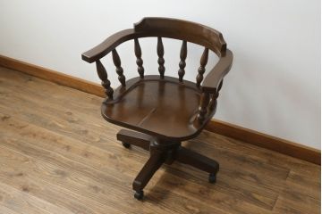 中古　美品　伊勢丹百貨店取り扱い　ナラ材　民芸家具　在宅ワーク用にもオススメのキャスター付き回転チェア(アームチェア、板座チェア、キャプテンチェア、椅子、イス)(R-069824)