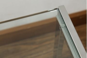 ★I様専用・ご決済用★中古　オーダー製作品　廃番　AIDEC MODERN(アイデックモダン)　ZONE(ゾーン)52G　ステンレス脚とガラストップの組み合わせがクールでおしゃれなローテーブル(センターテーブル、コーヒーテーブル、カフェテーブル、サイドテーブル)(定価約14万5千円)(R-069837)