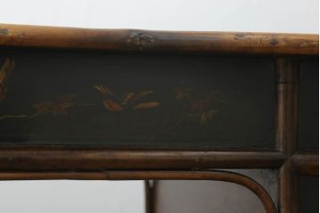 中古　希少モデル　THEODORE ALEXANDER(セオドア・アレキサンダー)　シノワズリ様式　使い込まれた風合いが味わい深いオリエンタルデスク(平机、ワークデスク、在宅用、在宅ワーク用、英国)(定価約100万円)(R-069842)