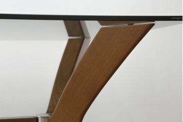 中古　Calligaris(カリガリス)　TOKYO(トーキョー)　X型にデザインされた脚が目を引くガラストップダイニングテーブル(食卓、4人掛け、6人掛け)(定価約20万円)(R-069844)
