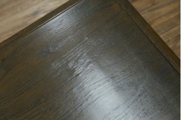 中古　神戸洋家具　永田良介商店　ユニークな脚のデザインが目を引くシックなセンターテーブル　(R-069846)