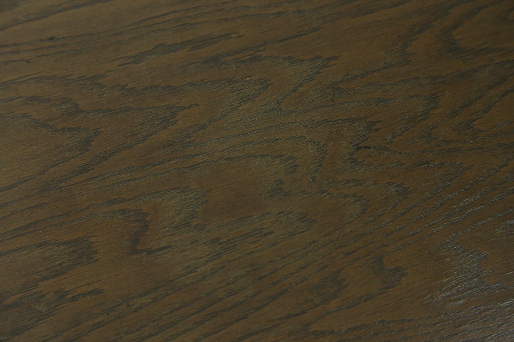 中古　神戸洋家具　永田良介商店　ユニークな脚のデザインが目を引くシックなセンターテーブル　(R-069846)