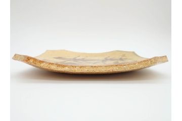 加山又造　限定40部のうち34番　8.6寸　約26cm　上品な和の雰囲気溢れる鉄絵竹文角皿(八寸六分、共箱付き、和食器)(R-069852)