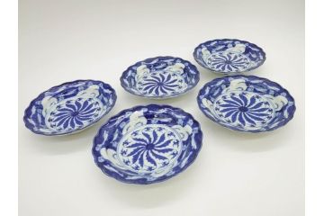 江戸〜明治　伊万里　染付　約17cm　5.6寸　魚花紋と色合いが涼しげな輪花皿5枚セット(五寸六分、中皿、和食器)(R-069856)
