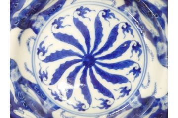江戸〜明治　伊万里　染付　約17cm　5.6寸　魚花紋と色合いが涼しげな輪花皿5枚セット(五寸六分、中皿、和食器)(R-069856)