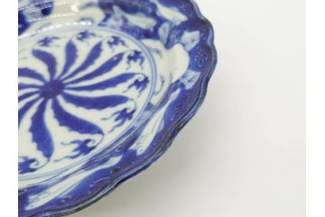江戸〜明治　伊万里　染付　約17cm　5.6寸　魚花紋と色合いが涼しげな輪花皿5枚セット(五寸六分、中皿、和食器)(R-069856)