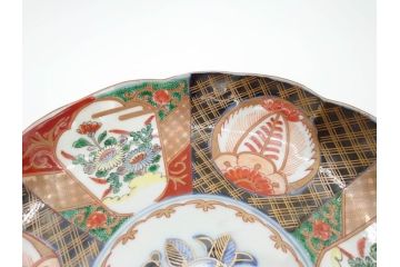 明治期　伊万里焼　錦手　金襴手　染錦　二重角富(角冨)　金彩　色絵　桃図　草花文　8寸皿　約25cm　煌びやかで豪華な絵付けの大皿3枚セット(深皿、和皿、和食器、八寸)(R-069861)