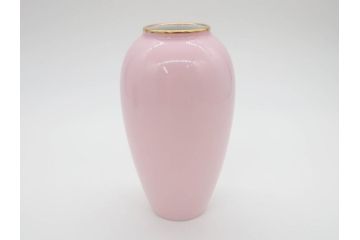 稀少　大倉陶園　瑠璃(台座付き)　色蒔き(ピンク)　飯田深雪コラボ(Miyuki Iida)　ゴールドラインのデザインが目を惹くシュガーポット&花瓶3点セット(ボンボン、菓子器、洋食器、花器、箱付き)(R-069863)