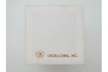 稀少　大倉陶園　瑠璃(台座付き)　色蒔き(ピンク)　飯田深雪コラボ(Miyuki Iida)　ゴールドラインのデザインが目を惹くシュガーポット&花瓶3点セット(ボンボン、菓子器、洋食器、花器、箱付き)(R-069863)