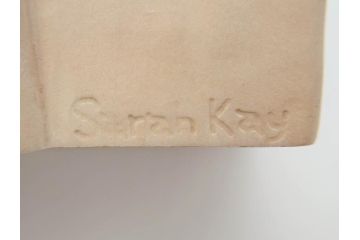 イタリア　ANRI(アンリ)　サラ&ケイ(SarahKay)　細かな所までこだわりが感じられる木彫り人形2体(ほうき、猫、置物、ウッドドール)(R-069865)