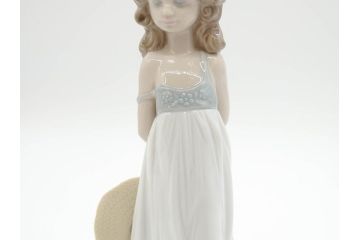 スペイン　リヤドロ　LLADRO　2005 EVENTS CREATION　思い出の丘　クリスマスツリー　優しい色合いと雰囲気が素敵なフィギュリン2点セット(陶器人形、置物、オブジェ、女の子)(R-069866)