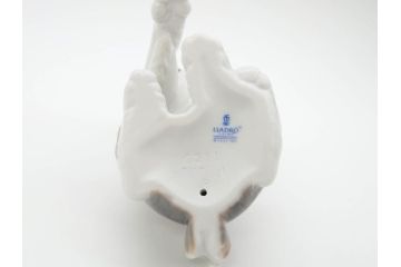 スペイン　リヤドロ　LLADRO　マイフレンド　ニューフレンド　表情豊かで可愛らしいフィギュリン2体(犬、蝶、カタツムリ、陶器人形、置物、オブジェ)(R-069868)