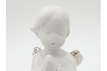 スペイン　リヤドロ　LLADRO　可愛いお祈り　それぞれ違った天使たちが魅力的なフィギュリン3体(エンジェル、陶器人形、置物、オブジェ)(R-069869)