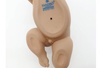 スペイン　リヤドロ　LLADRO　可愛いお祈り　それぞれ違った天使たちが魅力的なフィギュリン3体(エンジェル、陶器人形、置物、オブジェ)(R-069869)