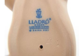 スペイン　リヤドロ　LLADRO　可愛いお祈り　それぞれ違った天使たちが魅力的なフィギュリン3体(エンジェル、陶器人形、置物、オブジェ)(R-069869)