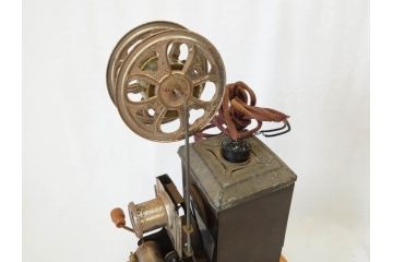 当時物　戦前　ライオン　LION　MADE IN JAPAN　フィルム12本付き　映写機セット(R-069870)