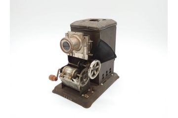 当時物　戦前　ライオン　LION　MADE IN JAPAN　フィルム12本付き　映写機セット(R-069870)