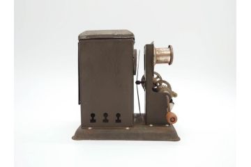 当時物　戦前　ライオン　LION　MADE IN JAPAN　フィルム12本付き　映写機セット(R-069870)