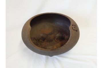 岩手南部　味わい深い雰囲気漂う風炉・乃富・五徳3点セット(茶道具、盛耕堂?、茶器、風炉、釜)(R-069871)