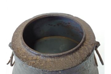 岩手南部　味わい深い雰囲気漂う風炉・乃富・五徳3点セット(茶道具、盛耕堂?、茶器、風炉、釜)(R-069871)