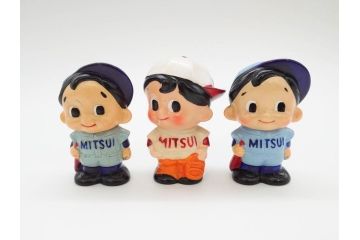 三井　三菱　三和　常陽　協和　東京信用　富士　住友信託　E.S.&A.　野球坊や　シンドバットの冒険　とんでけブッチー　貯金箱18点(銀行フィギュア、人形、ソフビ、ノベルティー、白鳥、犬、ミッキーマウス、デール、置物)(R-069888)