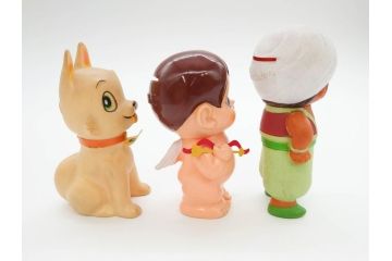 三井　三菱　三和　常陽　協和　東京信用　富士　住友信託　E.S.&A.　野球坊や　シンドバットの冒険　とんでけブッチー　貯金箱18点(銀行フィギュア、人形、ソフビ、ノベルティー、白鳥、犬、ミッキーマウス、デール、置物)(R-069888)