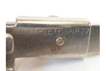 ジャンク品　SINGER(シンガー)　USA　221-1　フェザーウェイト　レトロな雰囲気が素敵なミシン(Feather weight、 箱付き、裁縫機械、糸)(R-069889)