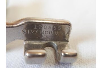 ジャンク品　SINGER(シンガー)　USA　221-1　フェザーウェイト　レトロな雰囲気が素敵なミシン(Feather weight、 箱付き、裁縫機械、糸)(R-069889)