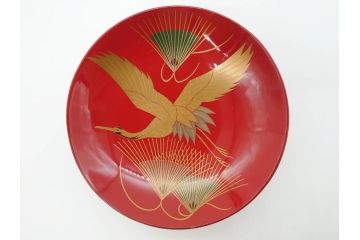 輪島塗　黒塗　松喰鶴蒔絵　七ツ揃　上質な和の空間にぴったりの屠蘇器(下り藤紋、盃、盃台、銚子、重箱、屠蘇台、箸置き、銘々皿、共箱付き)(R-069893)