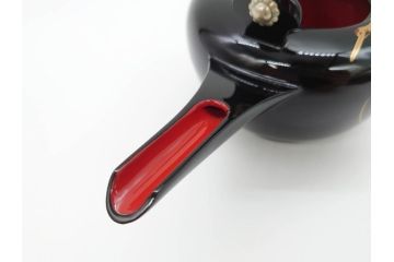 輪島塗　黒塗　松喰鶴蒔絵　七ツ揃　上質な和の空間にぴったりの屠蘇器(下り藤紋、盃、盃台、銚子、重箱、屠蘇台、箸置き、銘々皿、共箱付き)(R-069893)