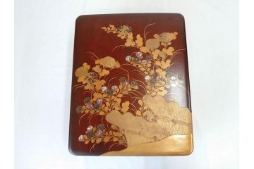 江戸期　時代物　法橋光琳　方祝　木製　鶴菊　螺鈿　金彩　蒔絵　梨子地　優美な鶴が印象的な文箱(書道具、小箱、硯箱、ツル、共箱付き)(R-069894)
