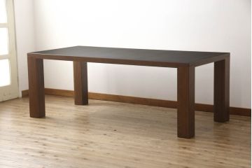 中古　美品　柏木工(カシワ木工、KASHIWA)　EDT86W　バンケットテーブル1950　ウォールナット材　シンプルなデザインと黒色の天板がおしゃれなダイニングテーブル(6人掛け、8人掛け、食卓、作業台)(定価約33万円)(R-069898)