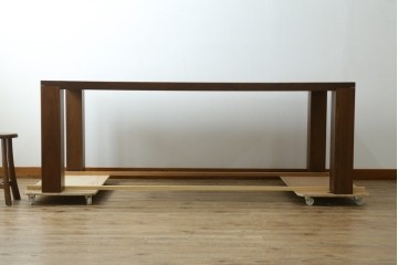 中古　美品　柏木工(KASHIWA)　EDT86W　バンケットテーブル1950　ウォールナット材　黒色の天板がおしゃれなダイニングテーブル　定価約33万円　(R-069898)
