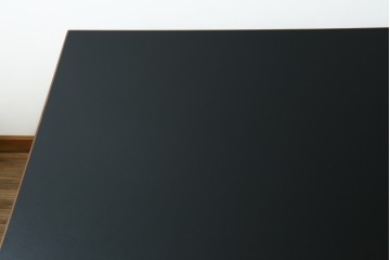 中古　美品　柏木工(KASHIWA)　EDT86W　バンケットテーブル1950　ウォールナット材　黒色の天板がおしゃれなダイニングテーブル　定価約33万円　(R-069898)