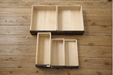 中古　希少!!　職人手造り　木戸良平作　重厚な金具とかくしのからくりが魅力の酒田船箪笥(掛硯型、懸硯型、舟箪笥、銭箱、時代箪笥、帳場箪笥、小物収納、小引き出し)(定価約170万円)(R-069912)