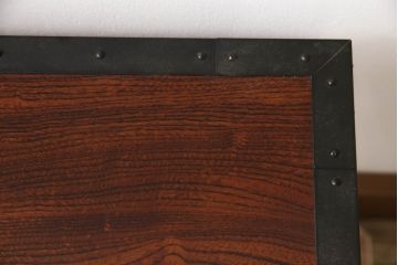 中古　希少!!　職人手造り　木戸良平作　重厚な金具とかくしのからくりが魅力の酒田船箪笥(掛硯型、懸硯型、舟箪笥、銭箱、時代箪笥、帳場箪笥、小物収納、小引き出し)(定価約170万円)(R-069912)