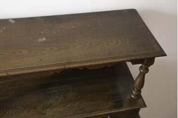 和製ビンテージ　ナラ(楢)材　神戸洋家具　落ち着いた色味と上品でクラシカルなデザインが素敵なチェスト(引き出し、洋服タンス、収納箪笥、衣装箪笥、飾り棚、ヴィンテージ)(R-069915)