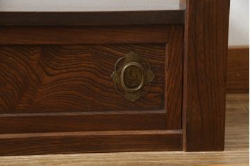 和製アンティーク　欅(ケヤキ)材　天板桑材　落ち着いた色味と木目が美しい置き床(置床、ローボード、テレビ台、テレビボード、収納棚、飾り台)(R-069916)