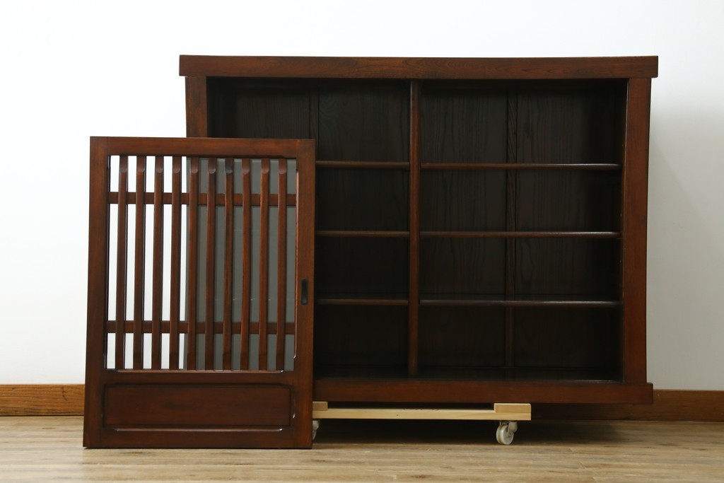 中古 上質な和の空間を演出する水屋箪笥サイドボード　(R-069921)
