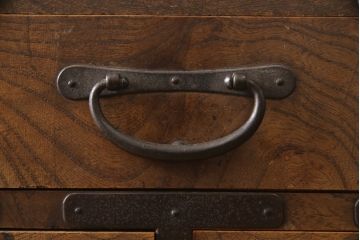 和製アンティーク　前面欅(ケヤキ)材　引き出し14杯　シンプルな見た目と収納力が魅力の帳場箪笥(時代箪笥、和タンス、収納たんす、整理タンス、引き出し、チェスト)(R-069927)