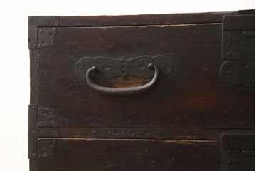 和製アンティーク　時代を経た趣が感じられる時代箪笥ローボード(和たんす、収納箪笥、衣装箪笥、引き出し、ローチェスト、テレビ台)(R-069934)