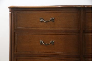 中古　美品　DREXEL HERITAGE(ドレクセルヘリテイジ)　Touraine(ツーレイン)　エレガントな雰囲気が魅力的なチェスト(サイドボード、サイドチェスト、引き出し)(定価約49万円)(R-069939)