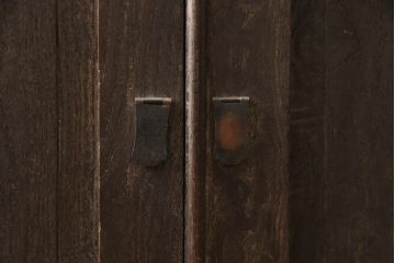 和製アンティーク　昭和中期　時を経た趣が感じられる衣装盆付き時代箪笥テレビ台(ローボード、和タンス、衣装箪笥、テレビボード)(R-069940)