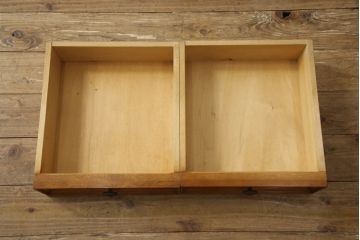 中古　横浜クラシック家具　ダニエル(Daniel)　スパニッシュシリーズ　S-301　艶のある木肌と品のある佇まいが美しいライティングビューロー(簿記机、ワークデスク、収納棚、戸棚、キャビネット、引き出し、在宅ワーク用、在宅用)(R-069941)